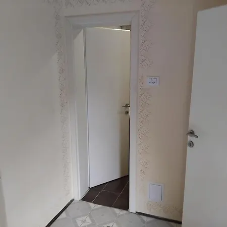 Bazen Apartment