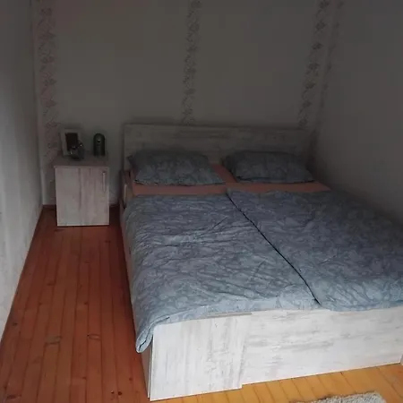 Bazen Apartment